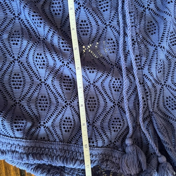 Venus Swimwear Navy Lace Cover-up Shorts, size large, EUC, summer, swimsuit - Picture 5 of 7